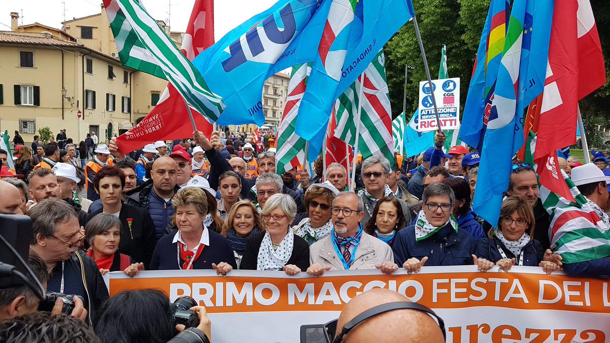 Carmelo Barbagallo (UIL) al corteo del 1 maggio di prato