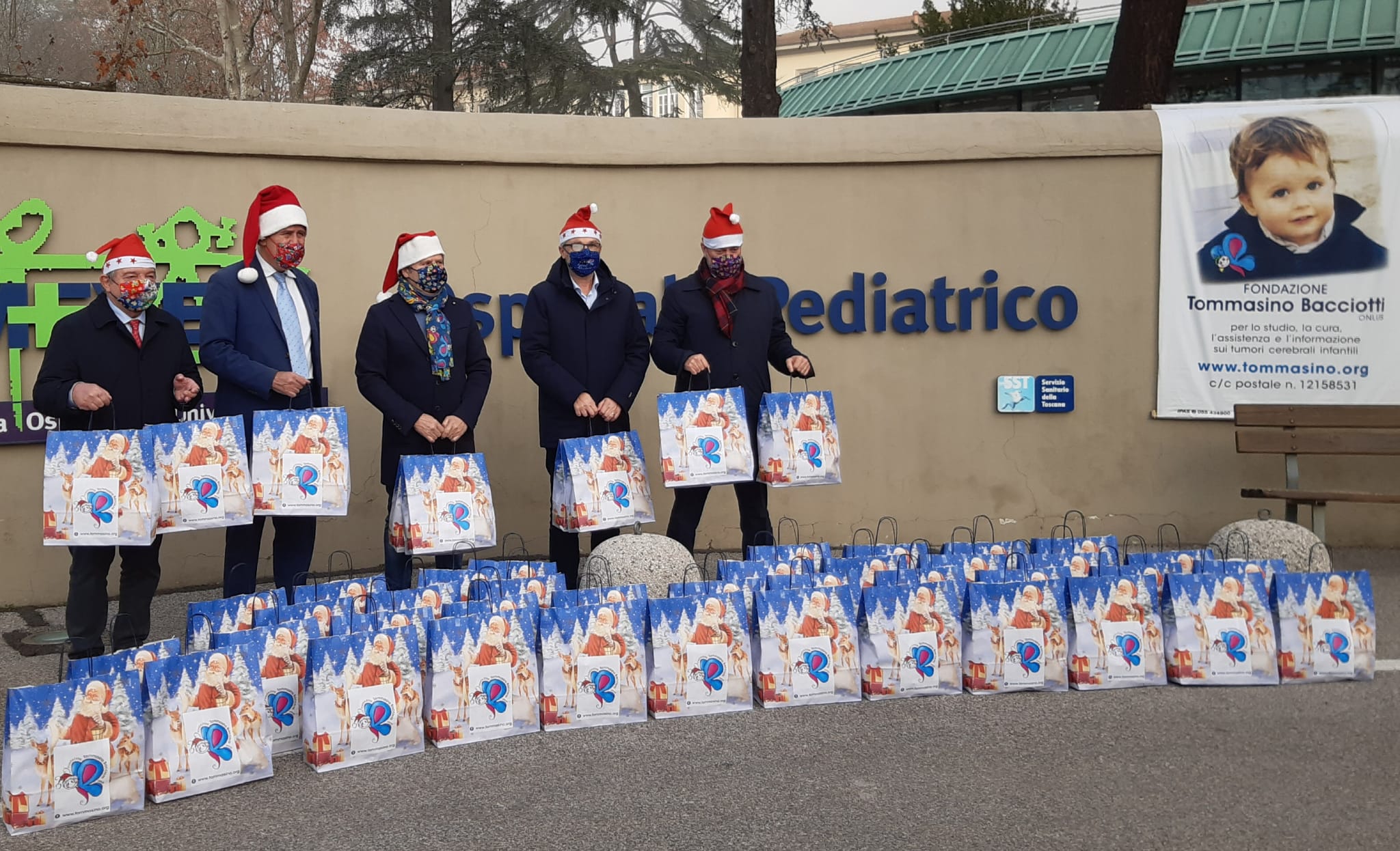 Giani e Fondazione Bacciotti per consegna doni Meyer