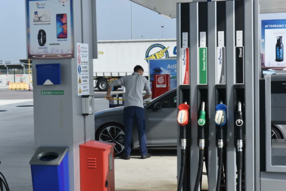 Aumento accise sul gasolio, Pd: ‘Ennesimo dietrofront’