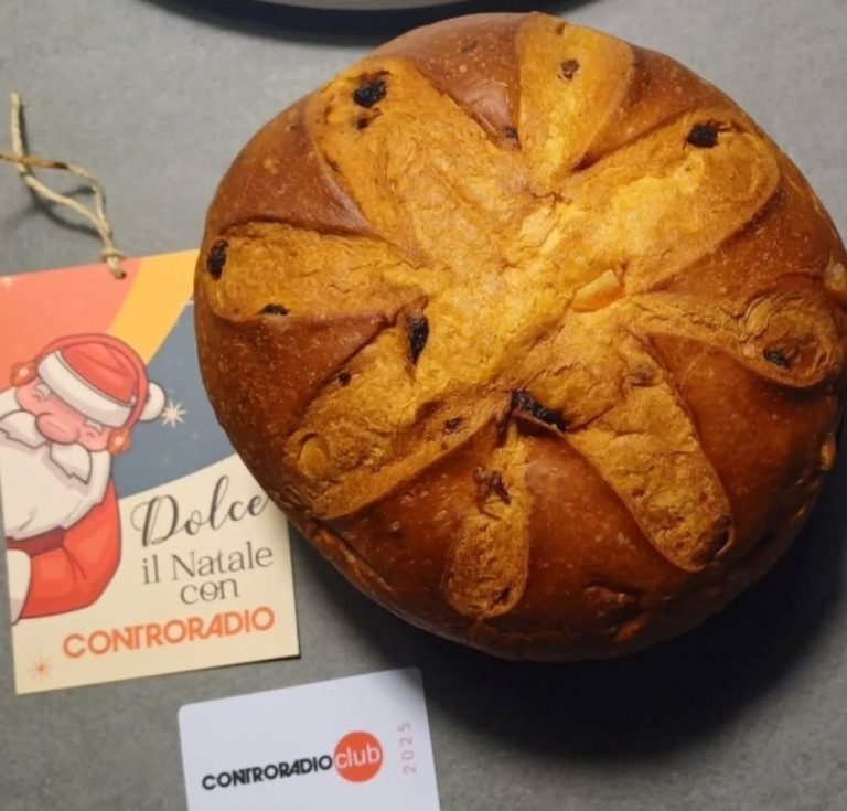 🎧 Controradio club. Sostieni la tua radio! Vieni oggi a tesserarti e acquista il panettone speciale