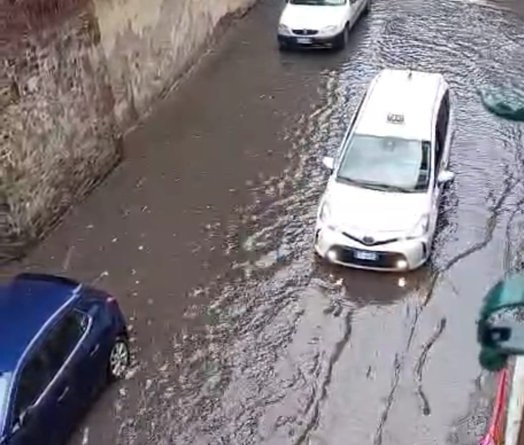 Firenze, è polemica dopo la bomba d'acqua